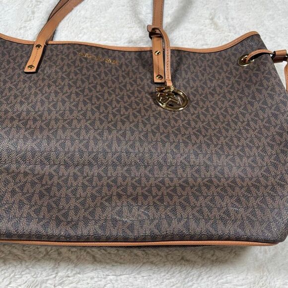 Michael Kors Monogram 3 Piece Jet Set Brown Tote Wristlet Reversible Shoulder Ba - Picture 7 of 16